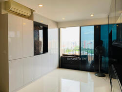 Esparina Residences (D19), Condominium #267839601